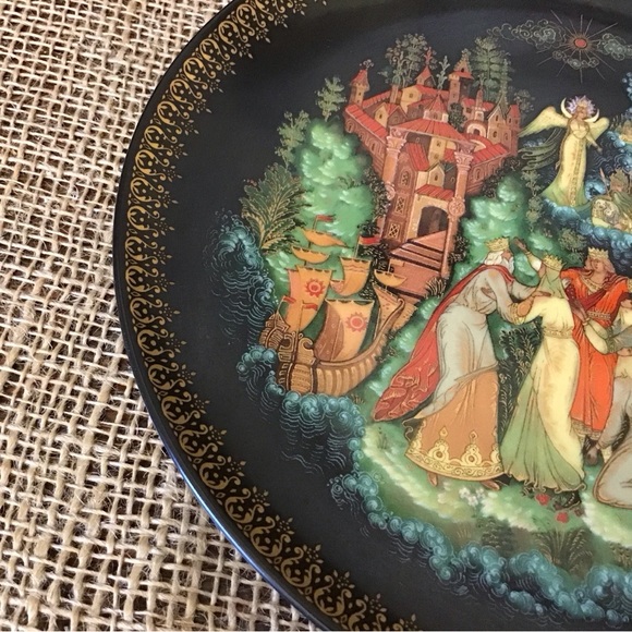 Vintage 1989 Russian Legends Fairy Tale porcelain plate. Plate #6 in the… - Picture 3 of 6